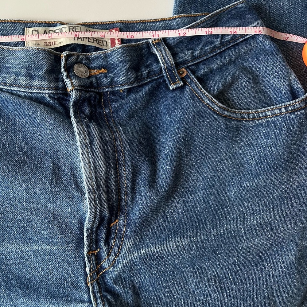 Levi's 550 Classic Relaxed Tapered Blue Jeans Sz 12